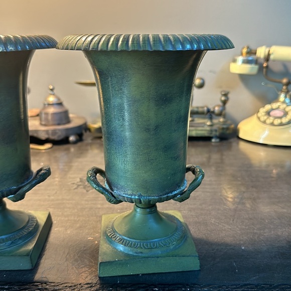 Pair of vintage brass vases - Picture 3 of 15